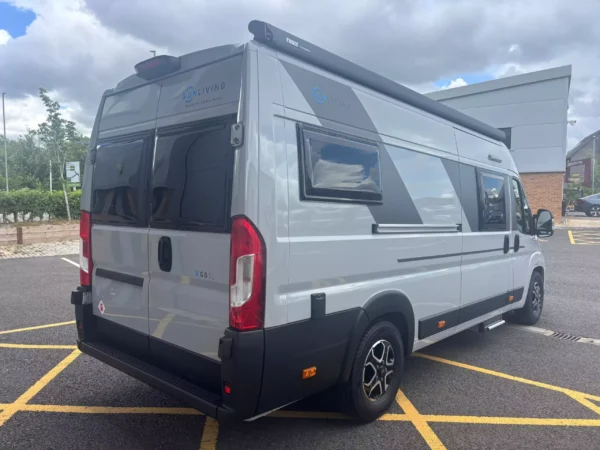 Adria Sun Living V 65 SL