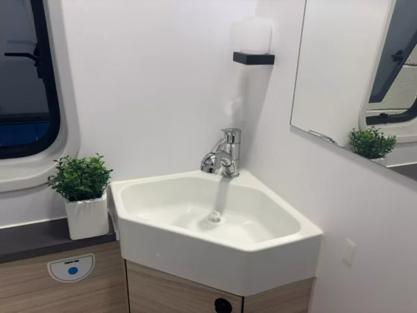 Adria Sun Living V 65 SL