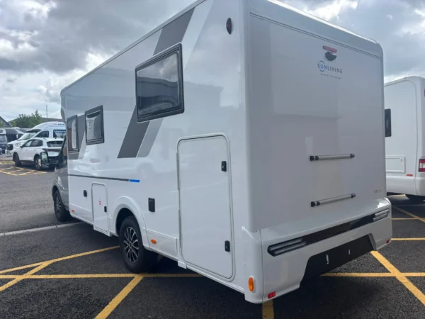 Adria Sun Living S 72 DL — Camping-car automatique