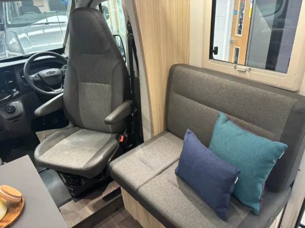 Adria Sun Living S 72 DL — Camping-car automatique