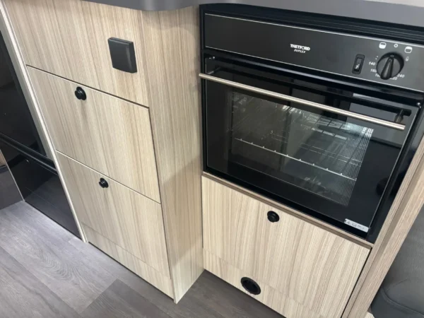 Adria Sun Living S 72 DL — Camping-car automatique